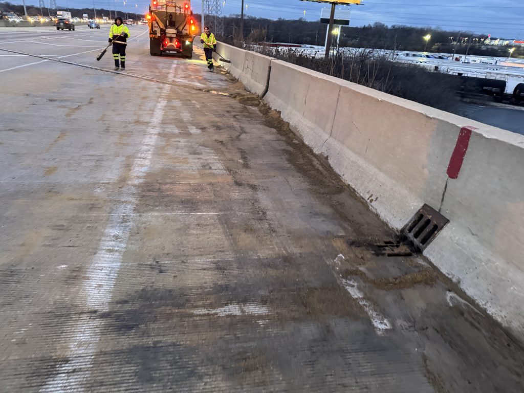 Expressway hazmat crew